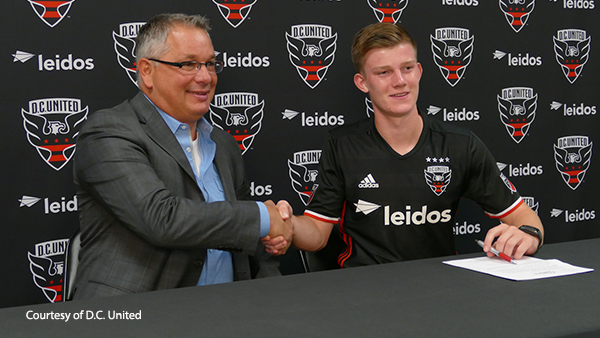 Durkin (at right) with D.C. United general manager Dave Kasper