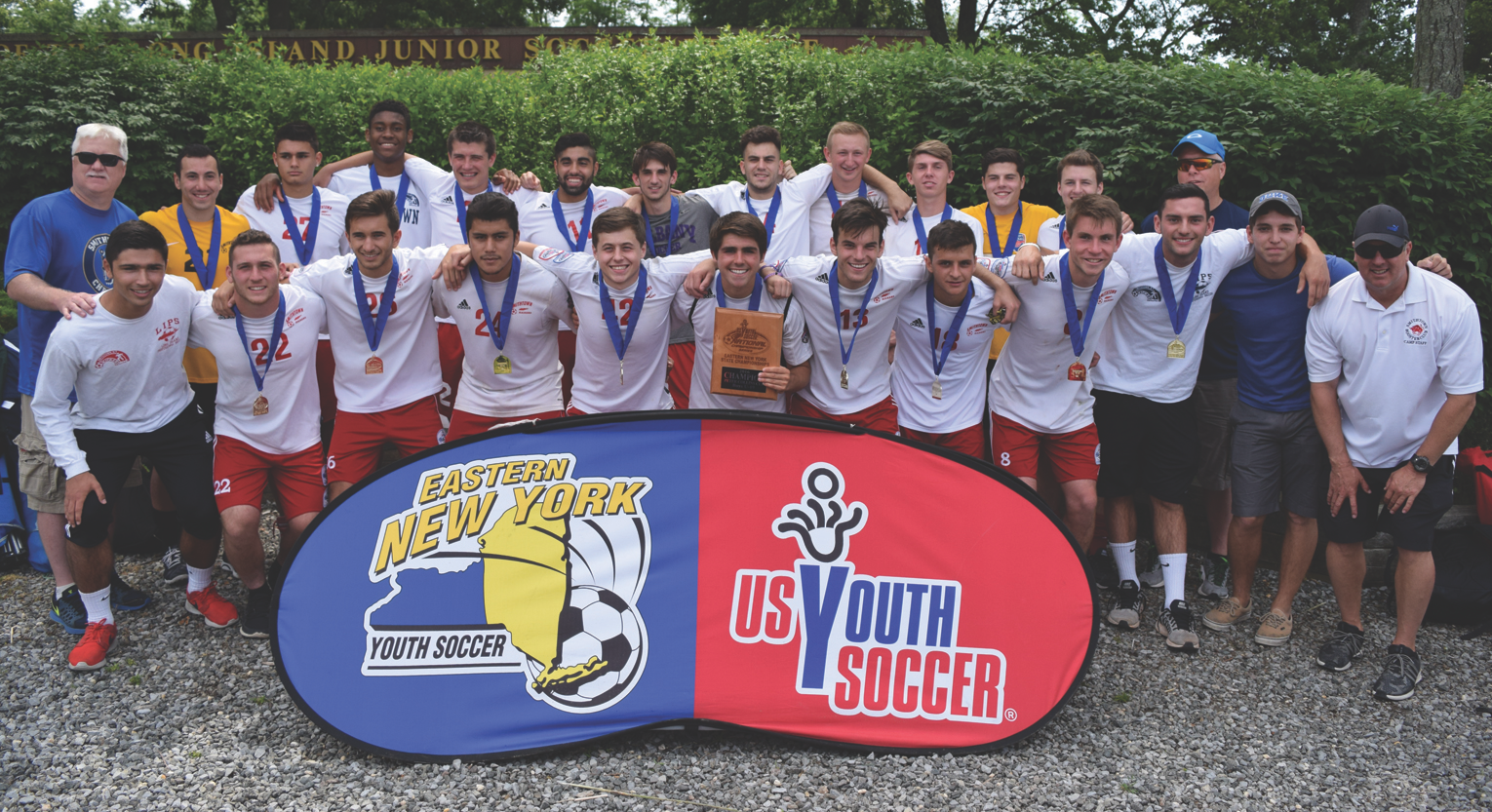 smithtown-arsenal-u19 Strikers Logo