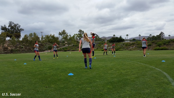 u18-wnt-camp Strikers Logo