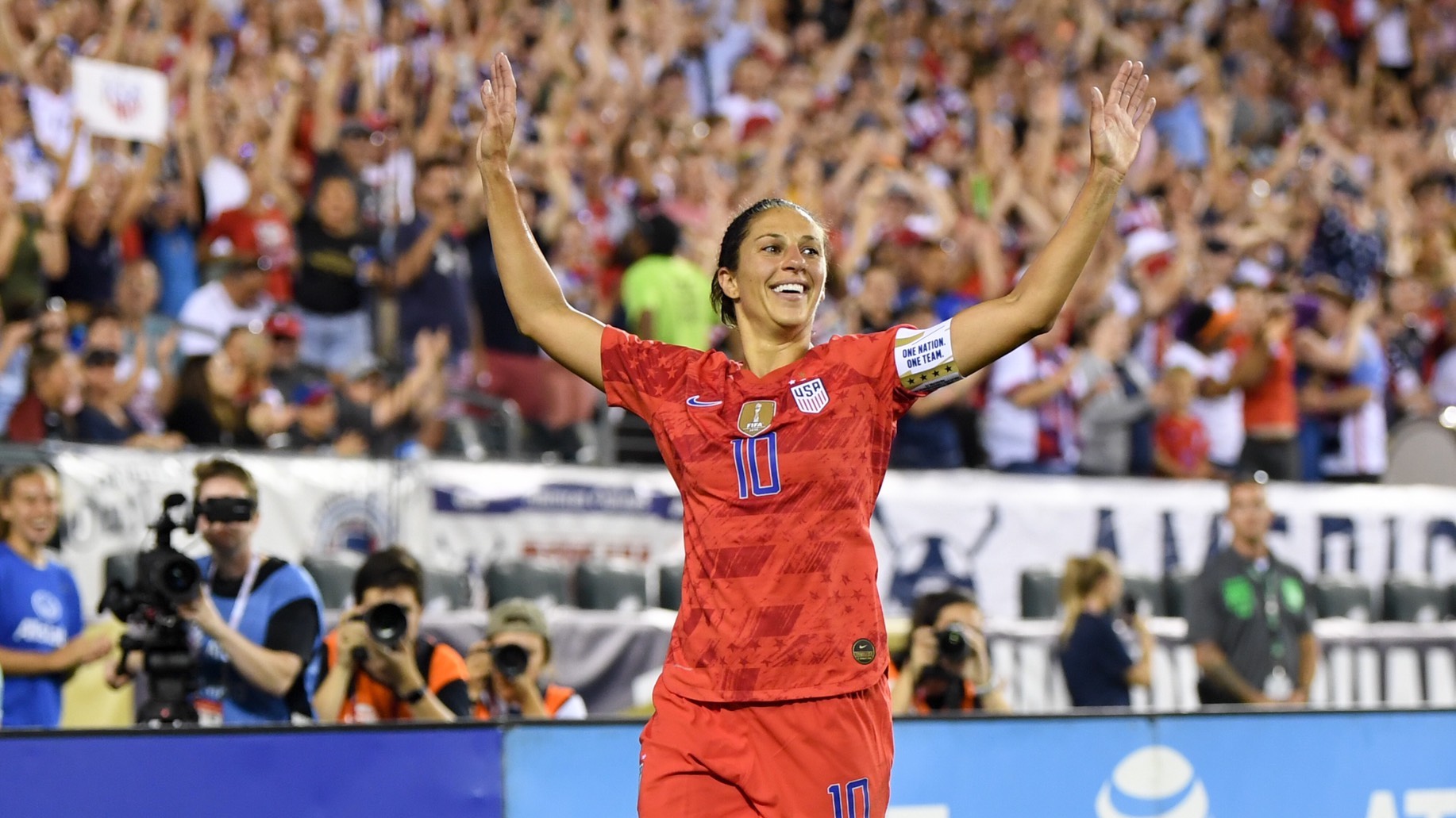 Carli Lloyd announces she will retire at the end of 2021
