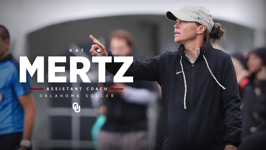 19soc_coach_mertz_generic