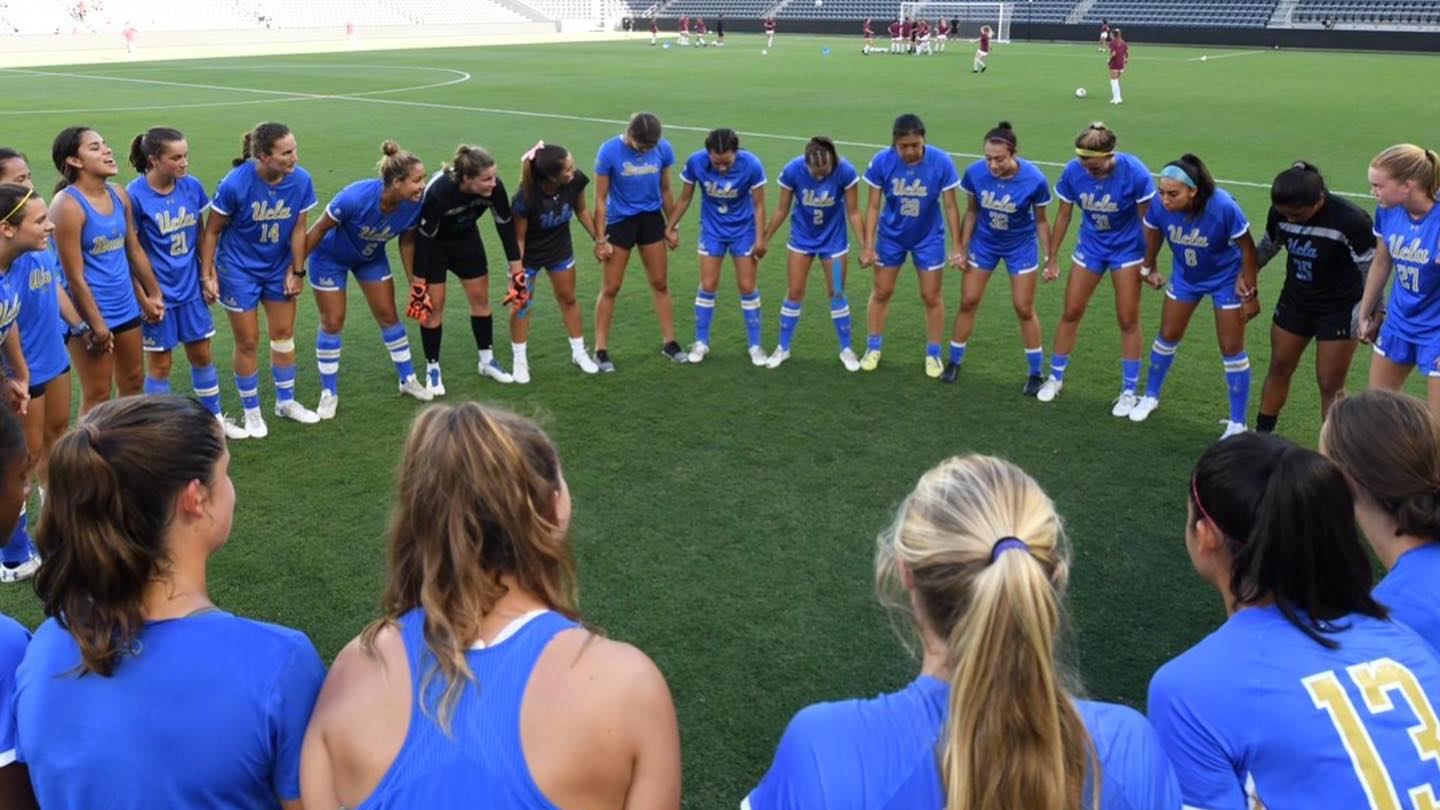ucla-women-broll-team