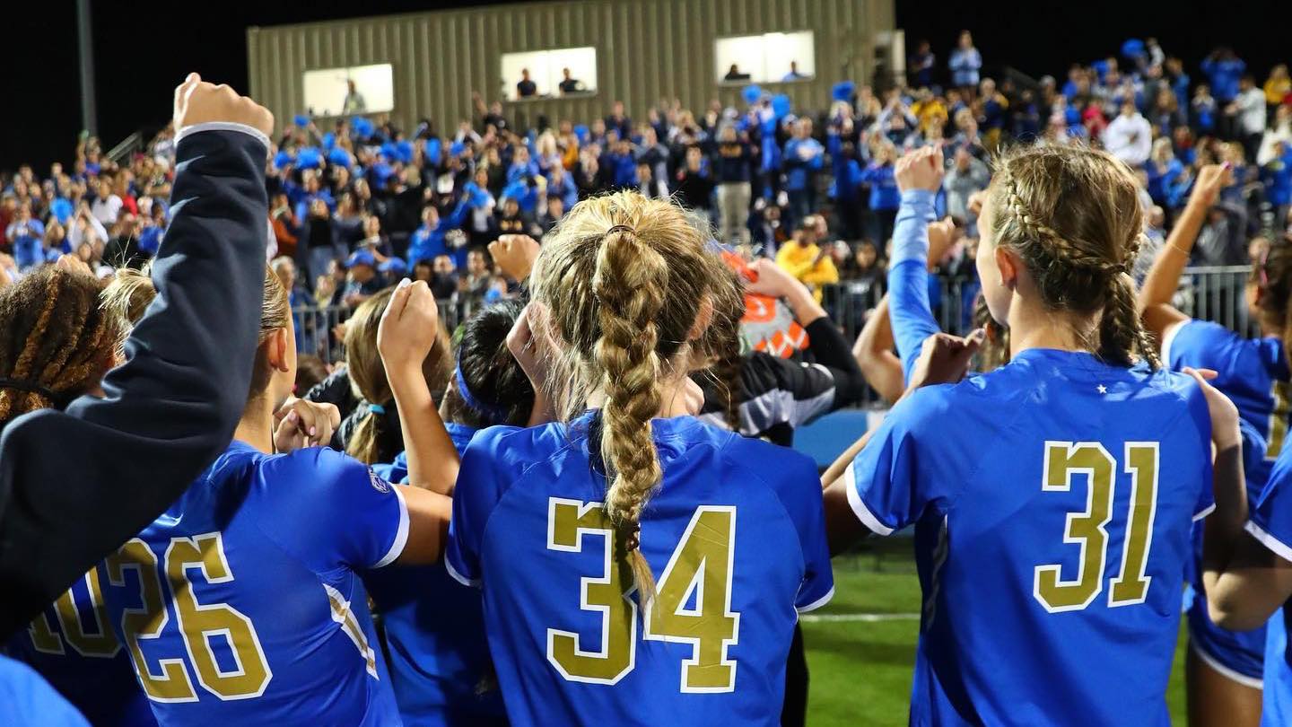 ucla-womens-soccer-team