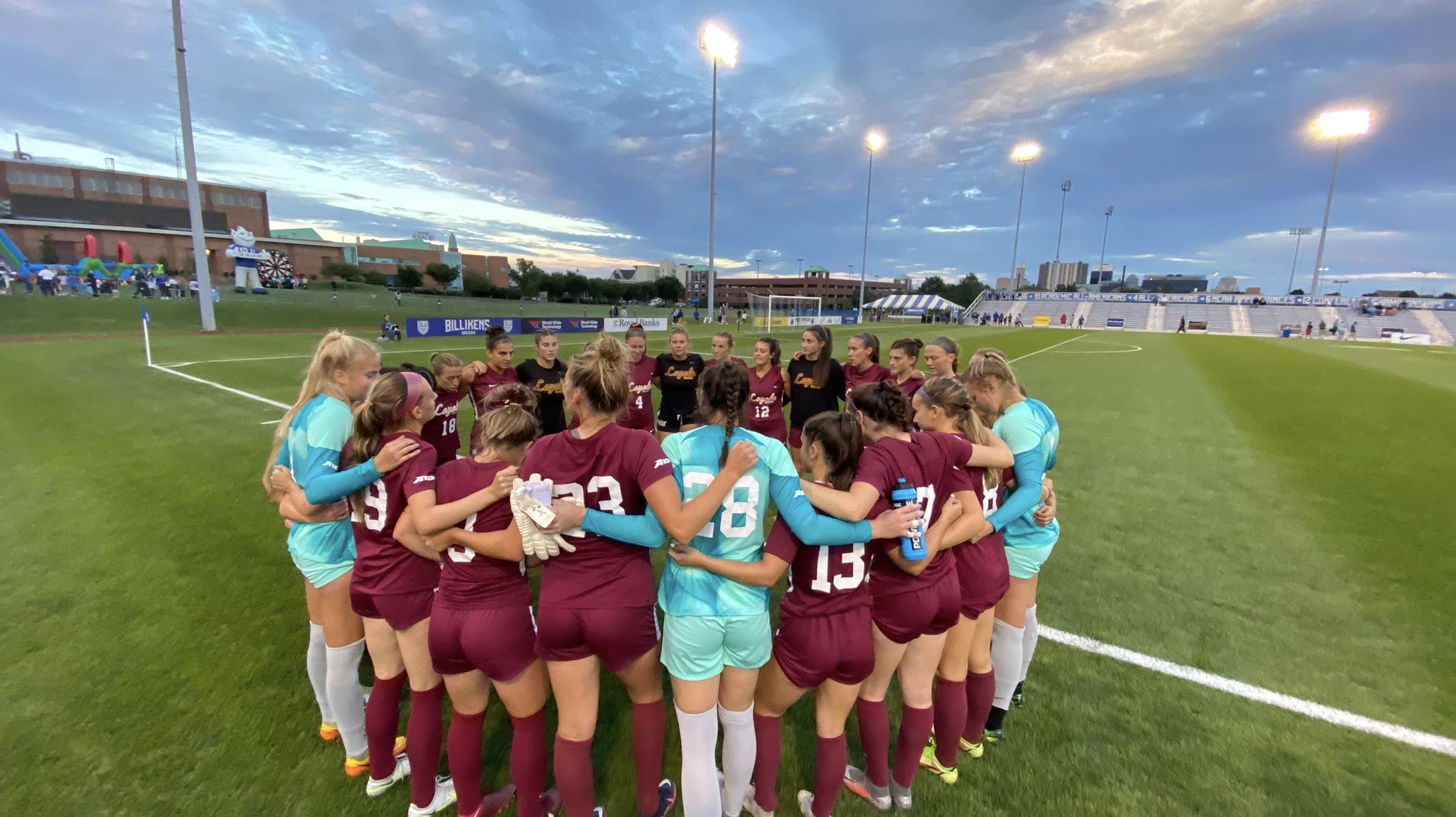 Women's Soccer Begins Conference Play on Road at Boston - Loyola