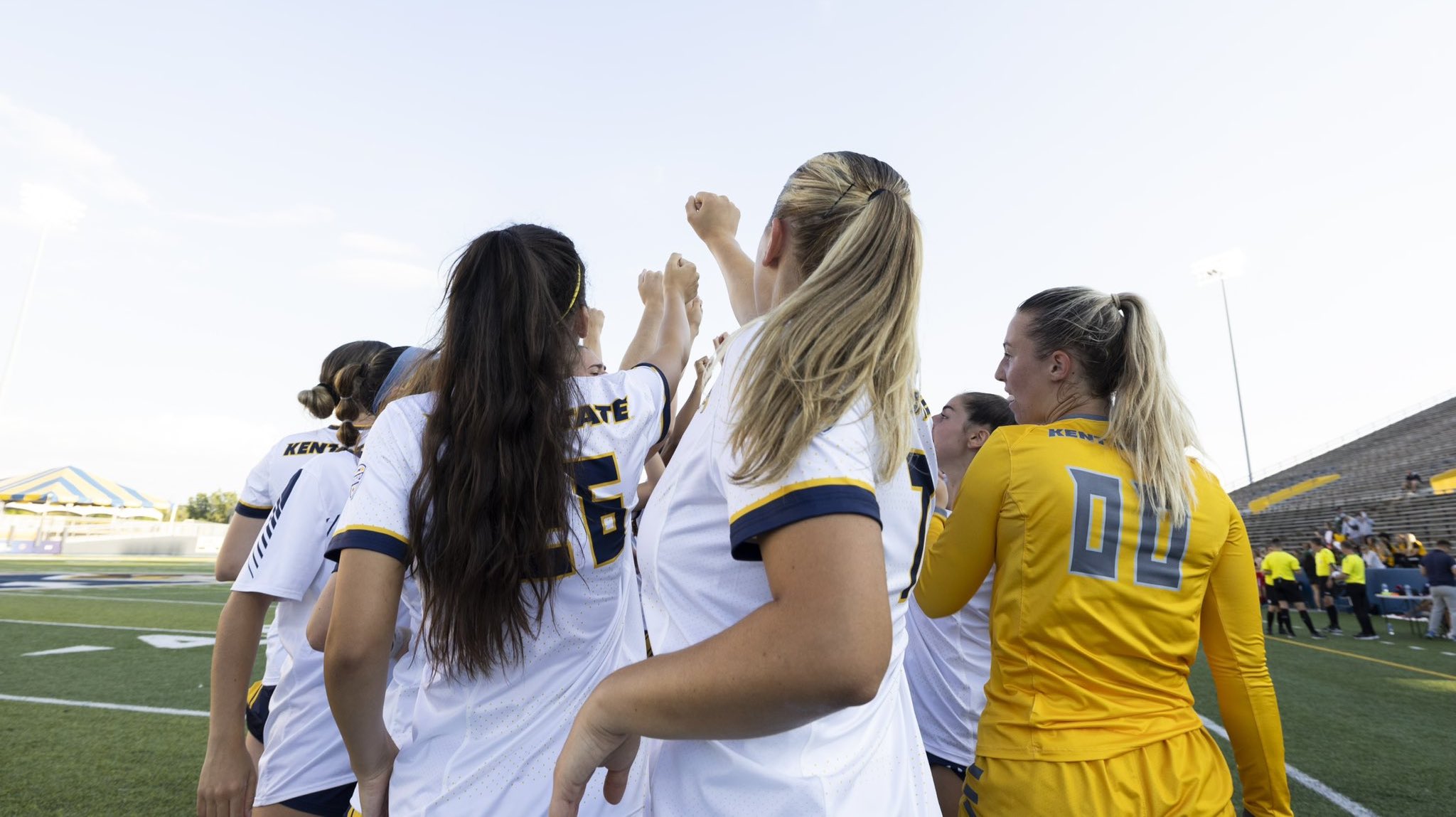 kent-state-huddle