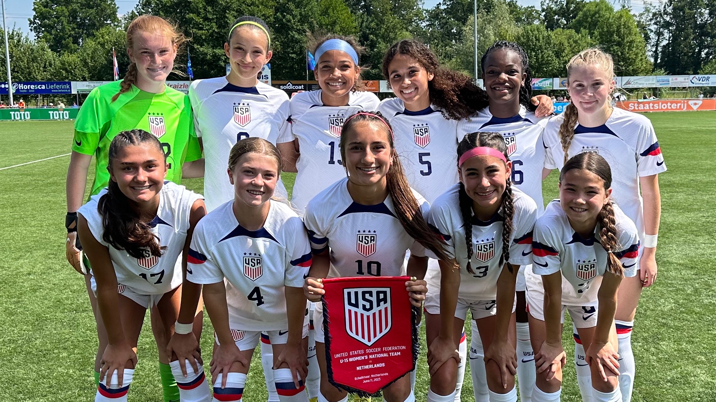 Het Amerikaanse U-15 Women’s Youth National Team versloeg Nederland en Duitsland