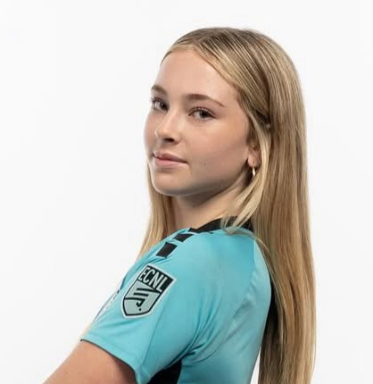 5ca94a3e-416a-4fc7-bdf6-d1884830e5b9-headshot_photo-Brooke-Derby-Headshot