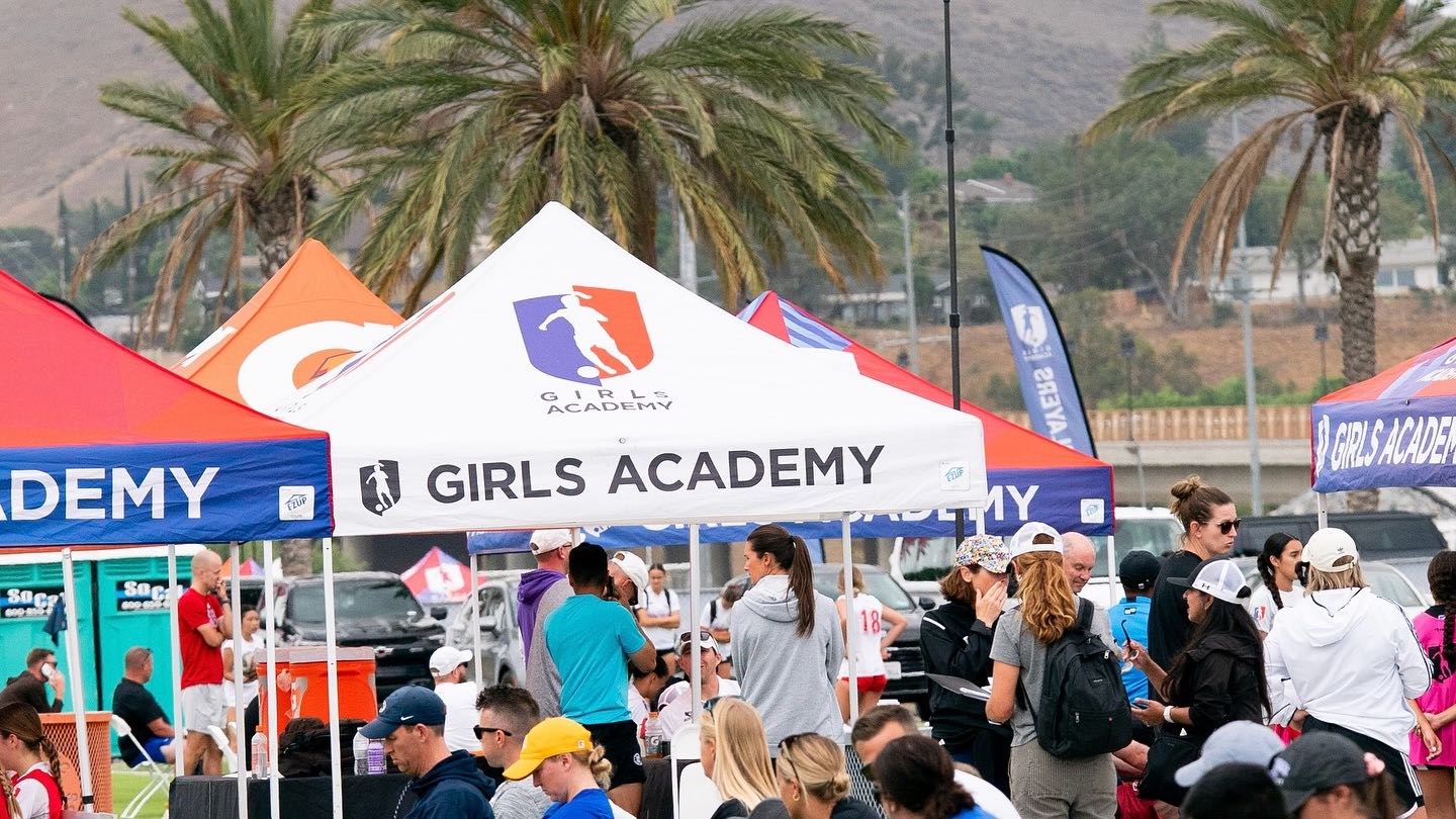 girls-academy-pti259