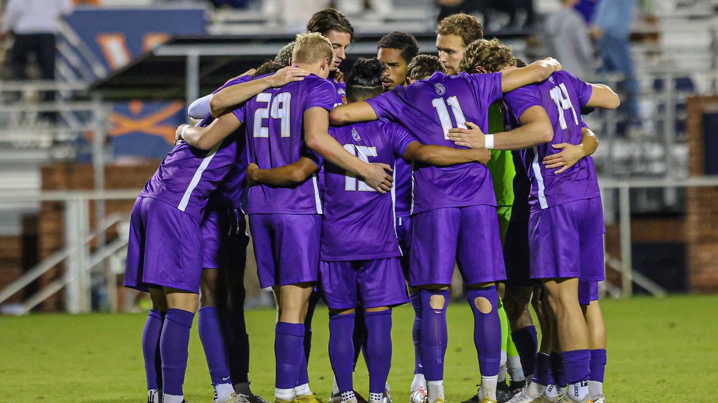jmu-men-soccer6565